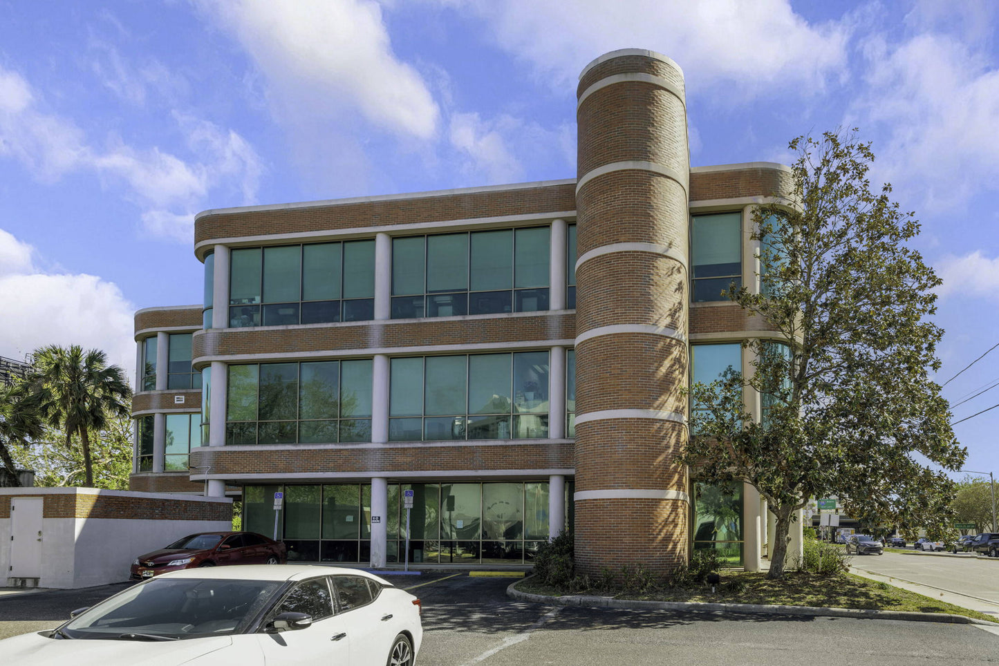 For Lease: 701 N Westshore Blvd, Tampa, FL 33609