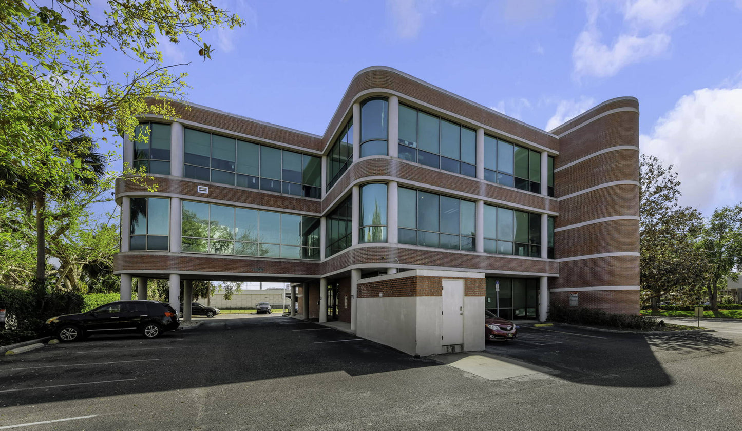 For Lease: 701 N Westshore Blvd, Tampa, FL 33609