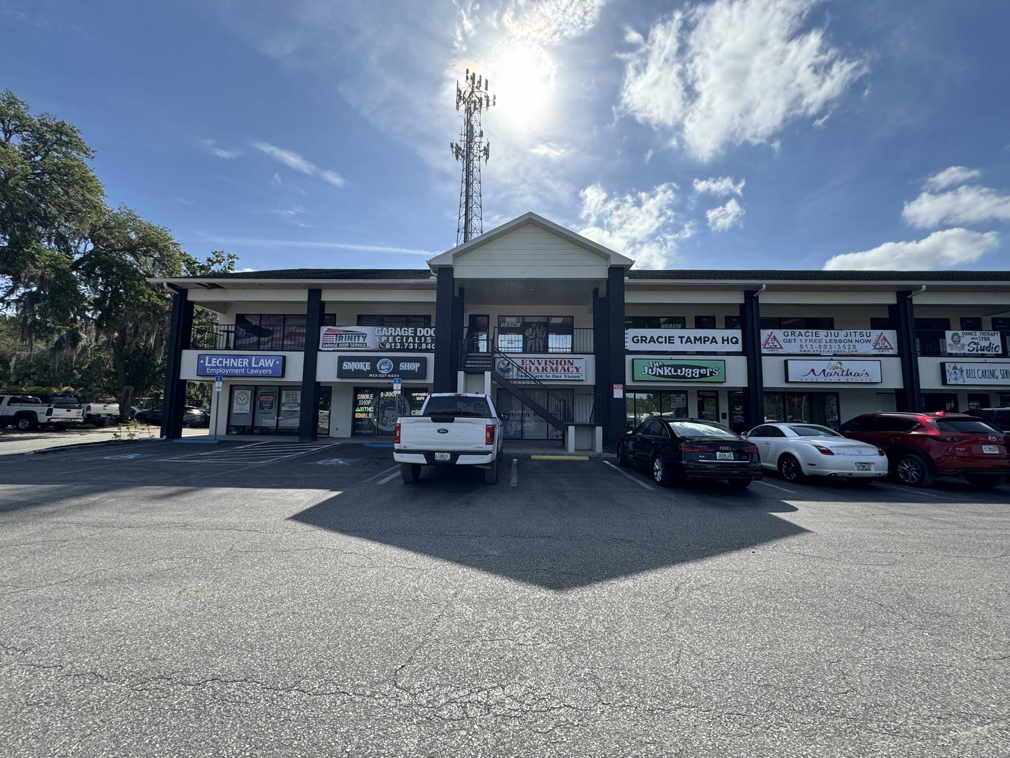 For Lease: 18125 US-41 Lutz, FL 33549