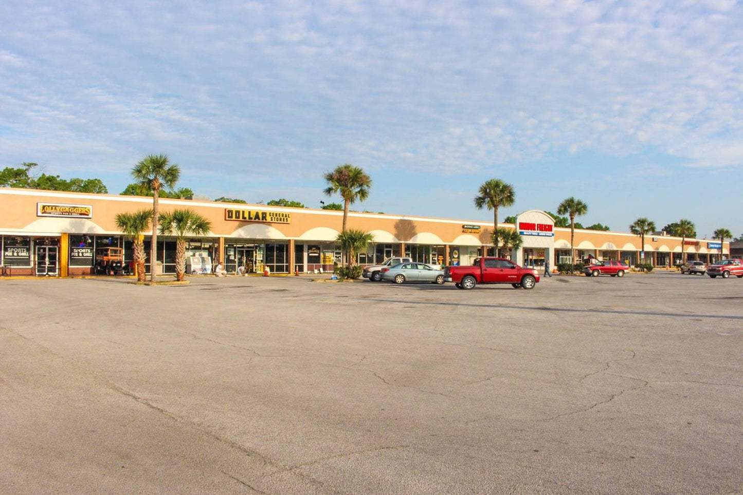 For Lease: 744 SE US Hwy 19 Crystal River, FL 34429