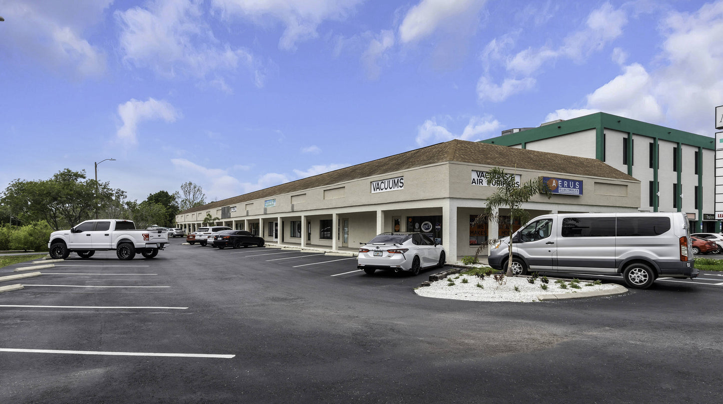 For Lease: 5609 US-19, New Port Richey, FL 34652