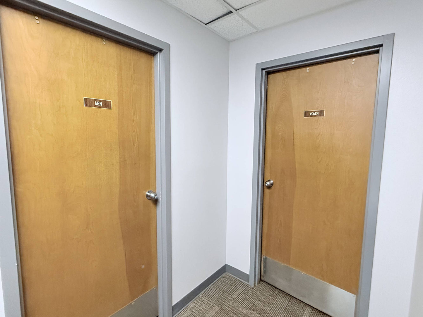 For Lease: 4701 W Hillsborough Ave Tampa, FL 33614