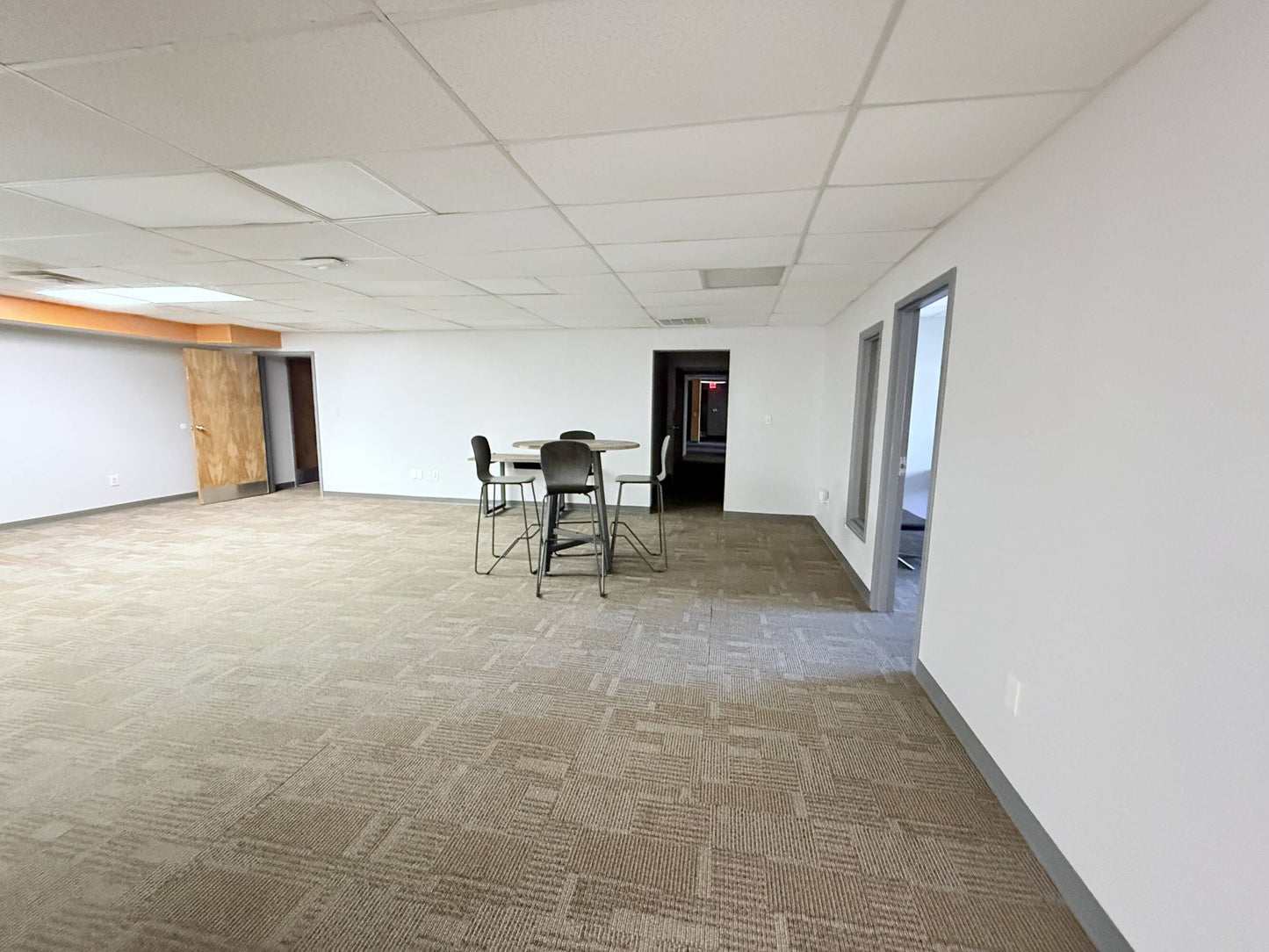For Lease: 4701 W Hillsborough Ave Tampa, FL 33614