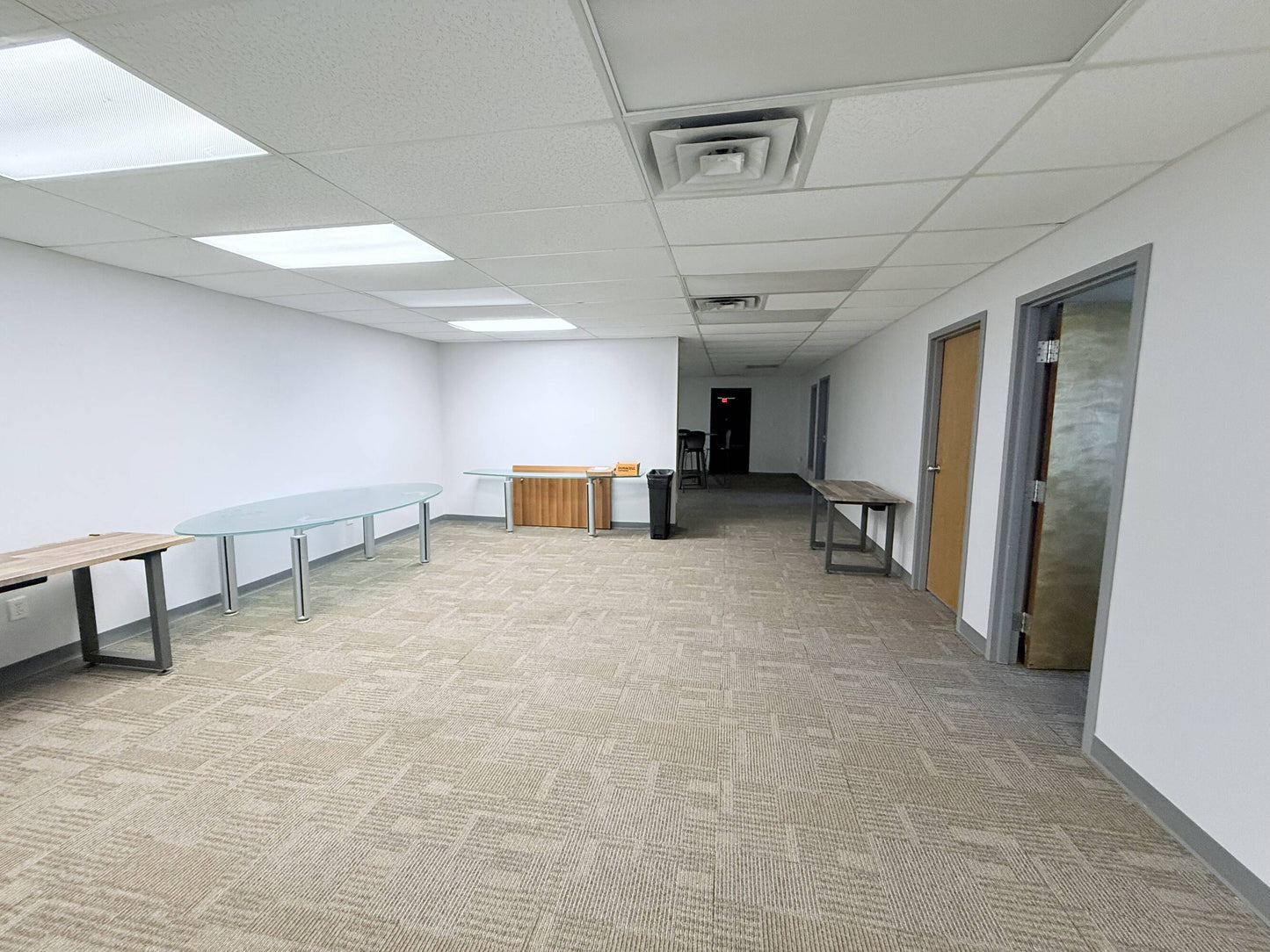For Lease: 4701 W Hillsborough Ave Tampa, FL 33614