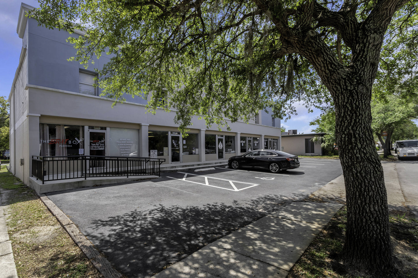 For Lease: 5844 Main St, New Port Richey, FL 34652