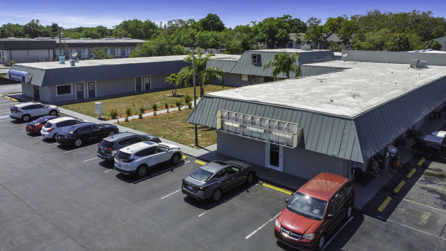 For Lease: 37502 US Hwy 19 N Palm Harbor, FL 34684
